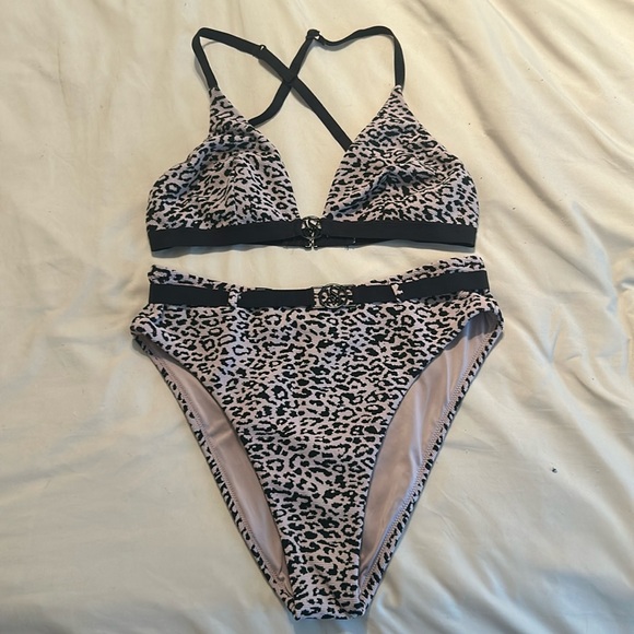 Victoria’s Secret Cheeky Bikini - Picture 1 of 3